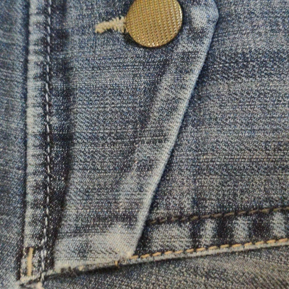 Cabi Mid Rise Bootcut Jeans Size 6 - Picture 8 of 9